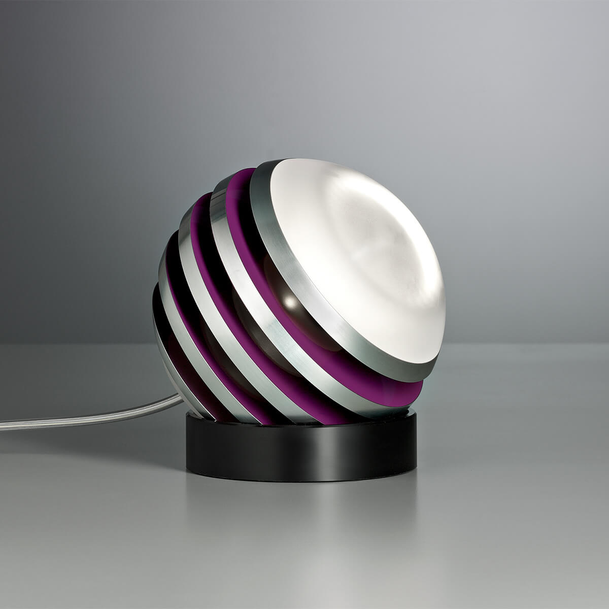 Aluminium / strawberry