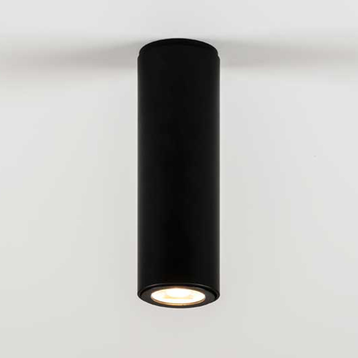 Height: 20.5 cm, black