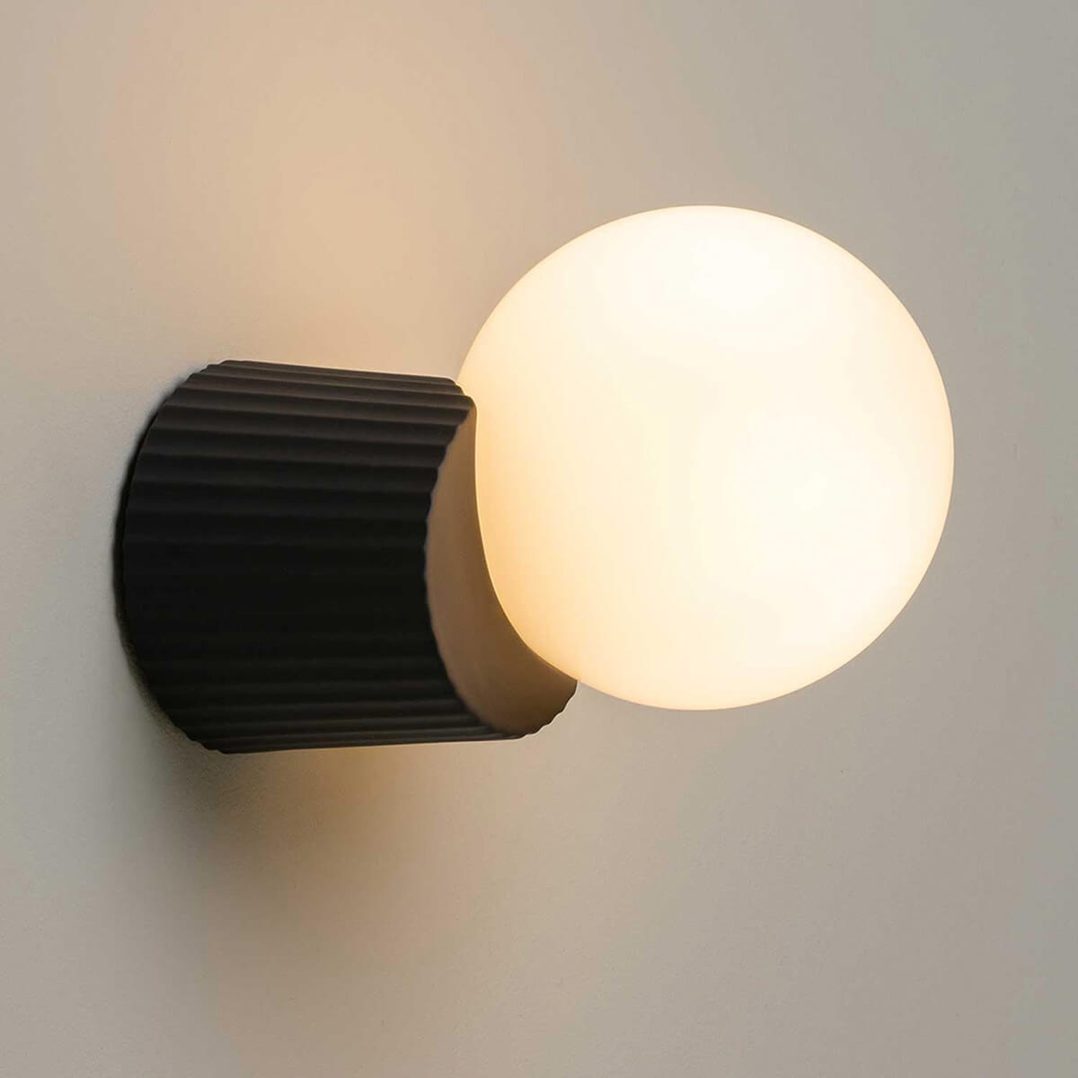 Land Wand- / Deckenleuchte