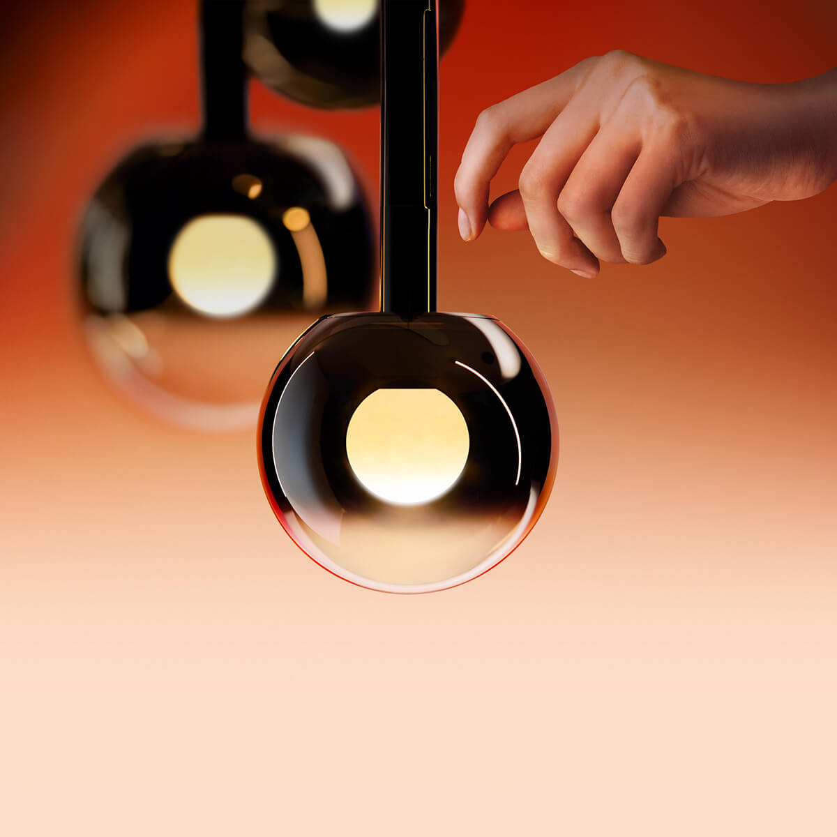 Occhio Luna sospeso cloud LED Pendelleuchte, dark chrome