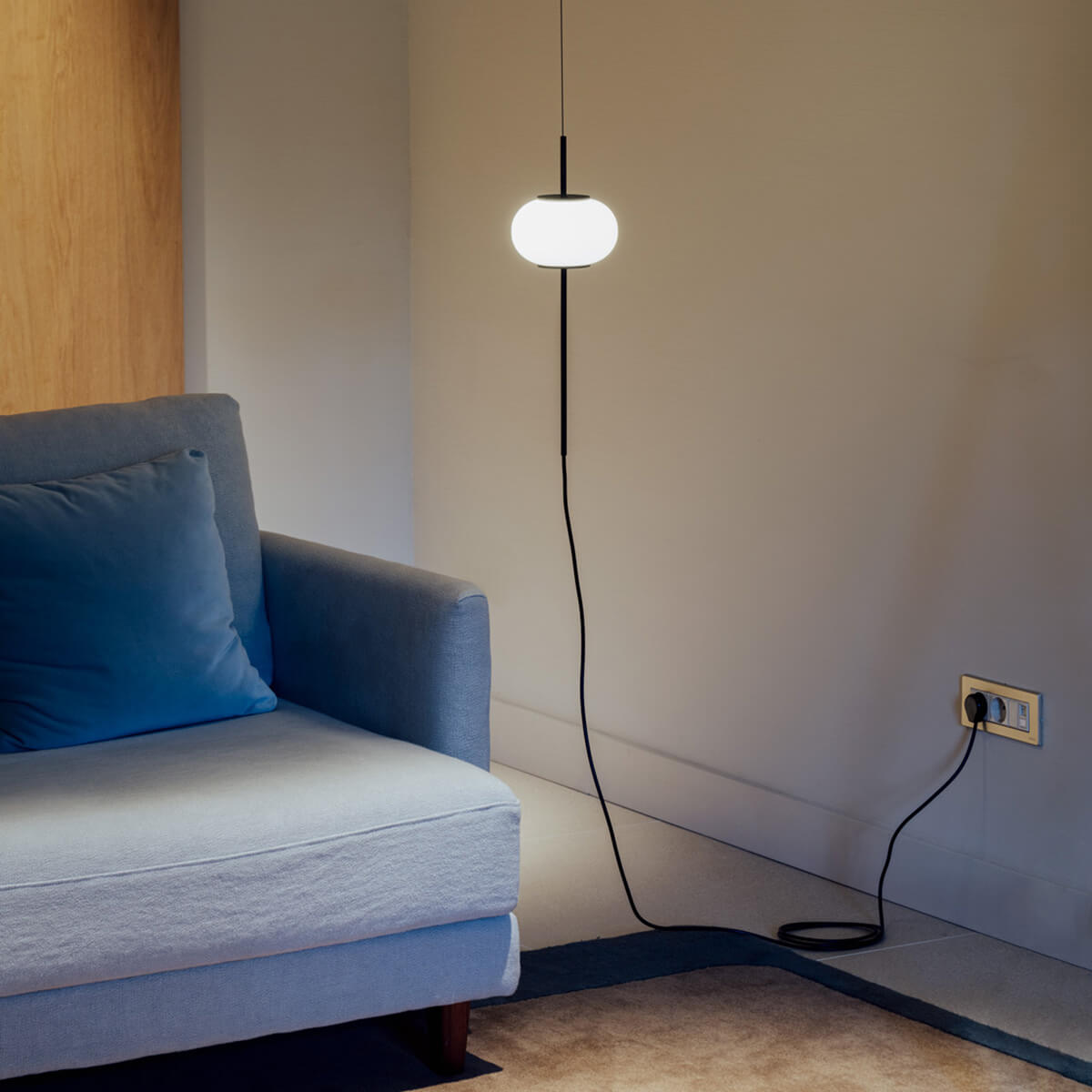 Astros Steh- / Pendelleuchte