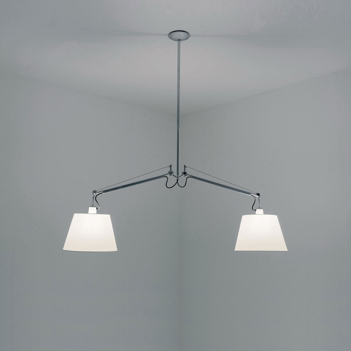 Tolomeo Sospensione Basculante Due Bracci