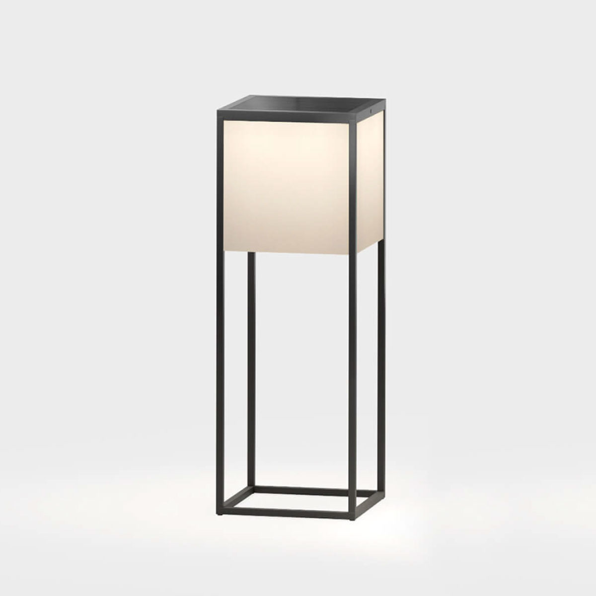 M, deep black (black)