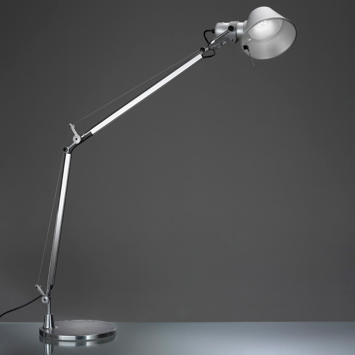 Tolomeo Tavolo LED