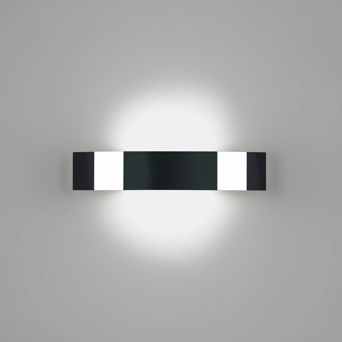 Riga 36 LED Wandleuchte