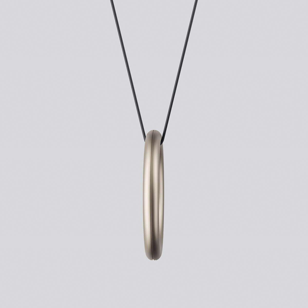 2700 K, champagne matt