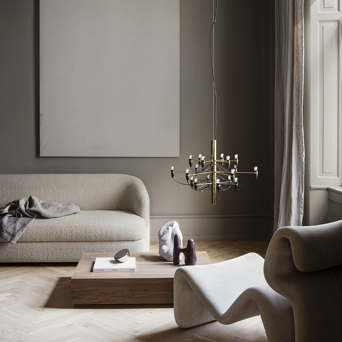 Flos 2097/18 Pendelleuchte, Messing (©Heidi Lerkenfeldt)