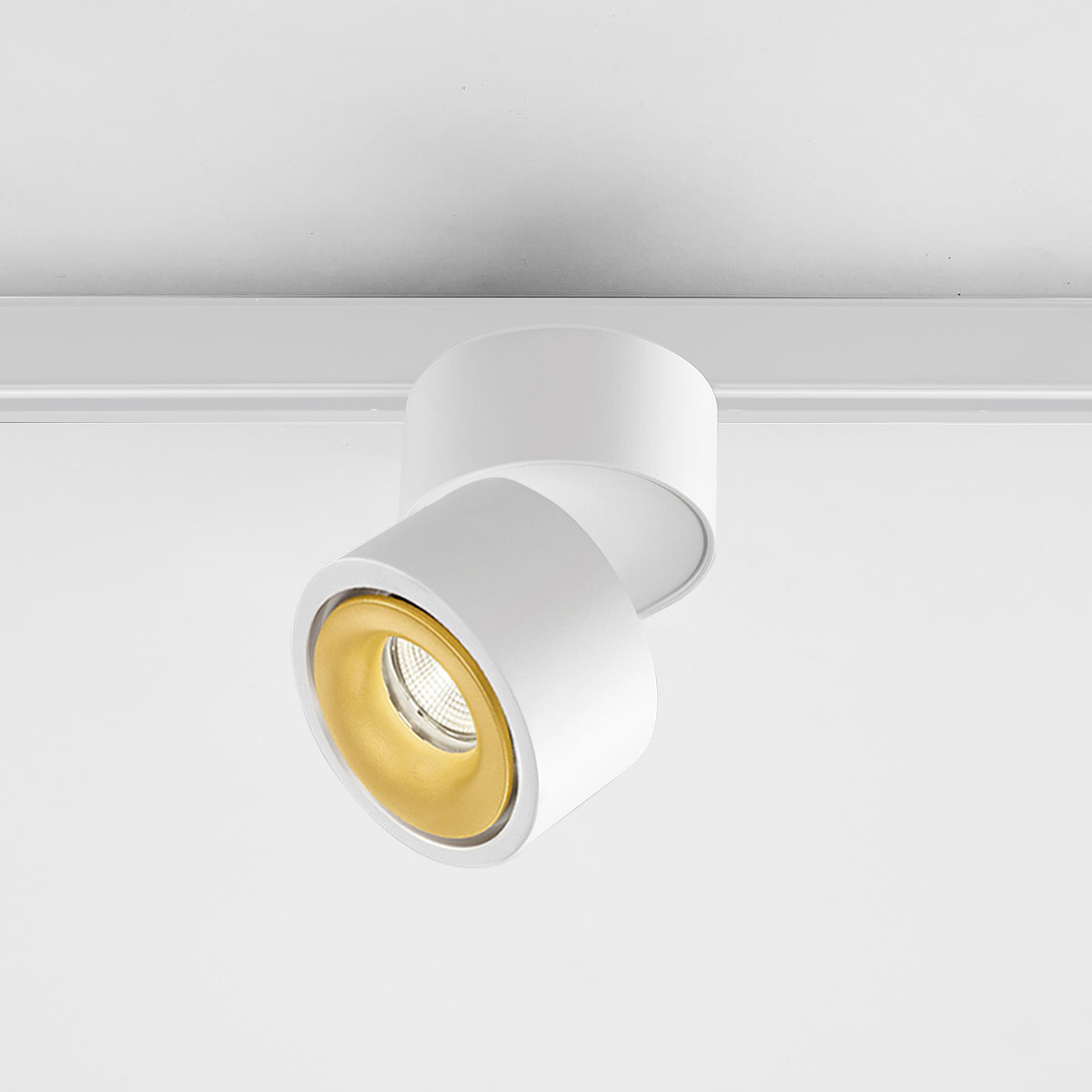 3000 K, white / gold