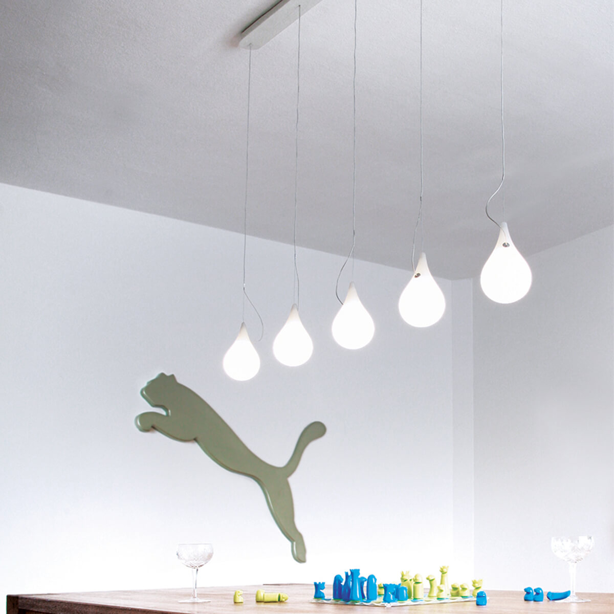 5-light, long, white