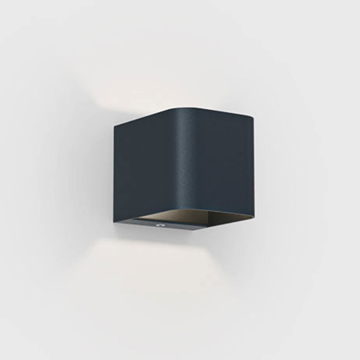 deep black (schwarz)