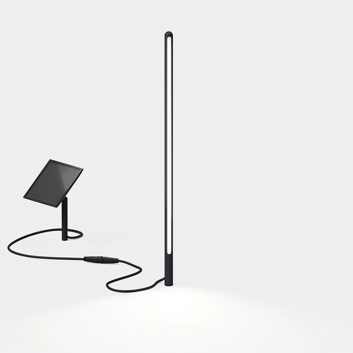 M, deep black (black)