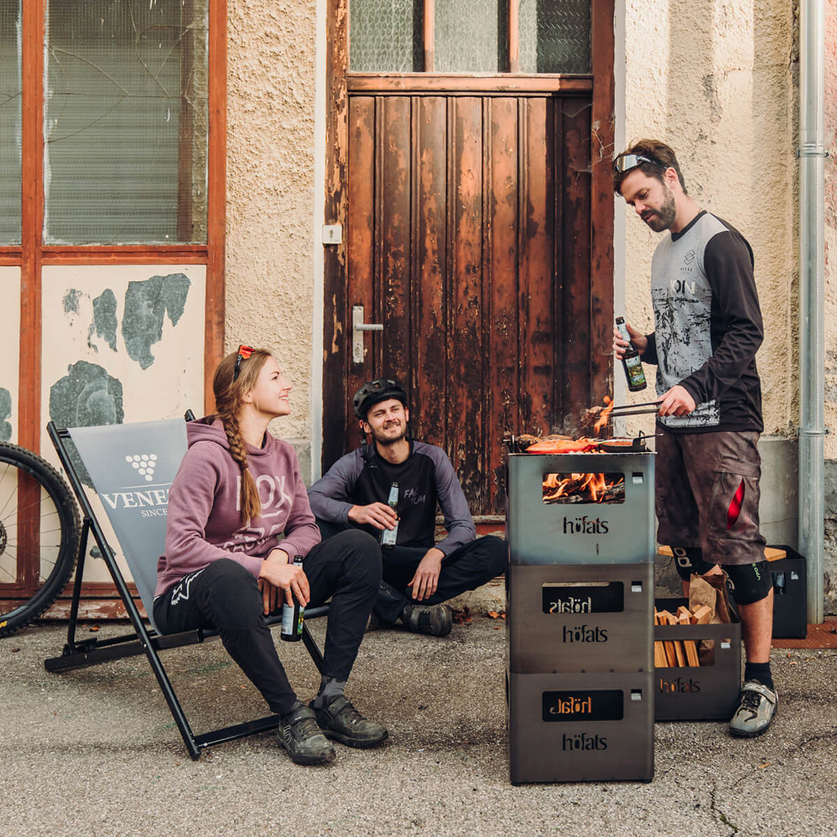 Höfats Beer Box Feuerkorb, Grill & Hocker, Corten-Stahl