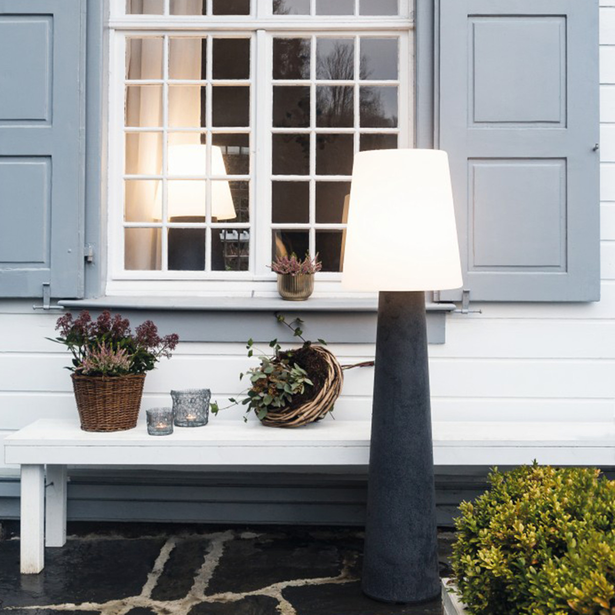 8 seasons design No. 1 RGB LED Stehleuchte, 160 cm, anthrazit