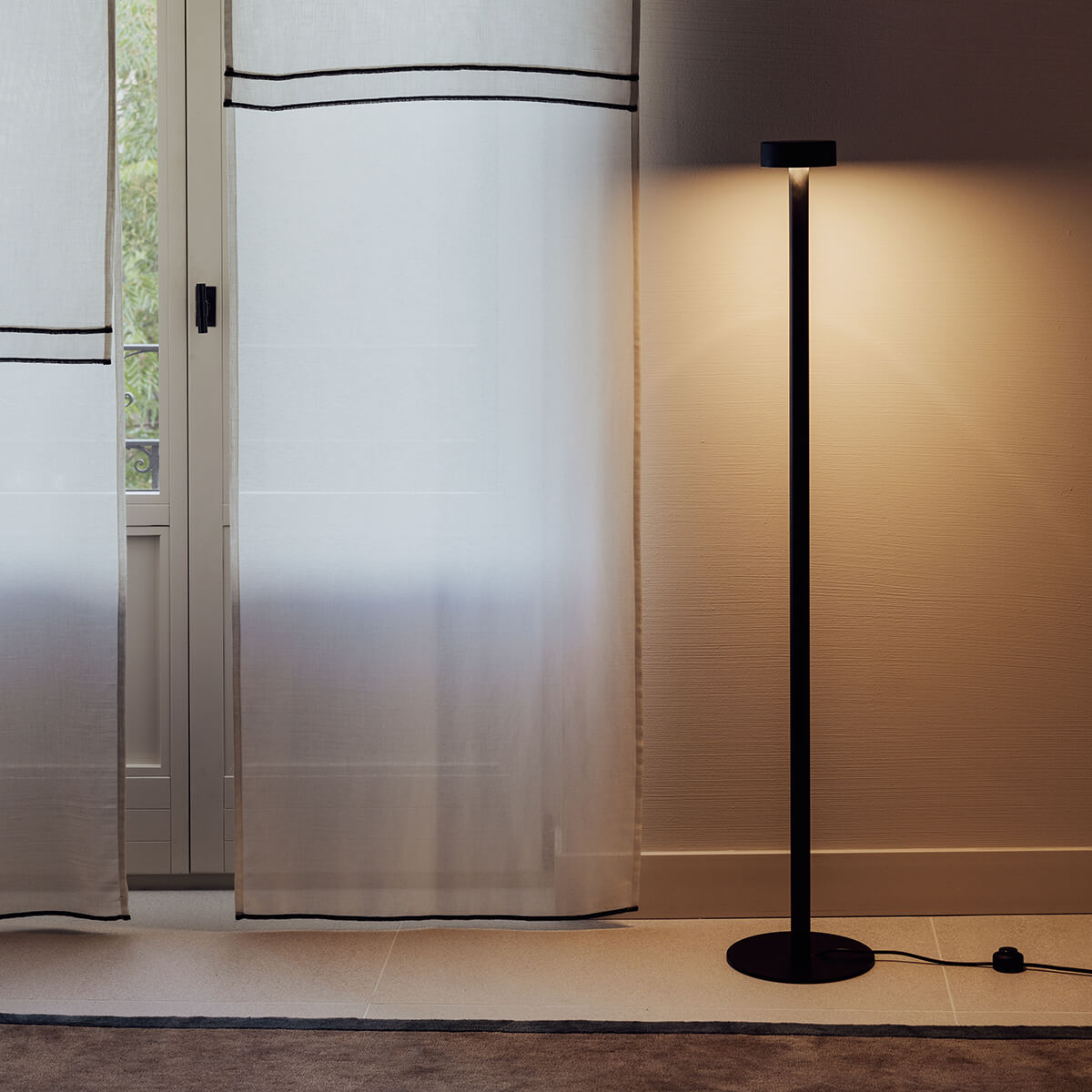 Peak Lane LED Stehleuchte