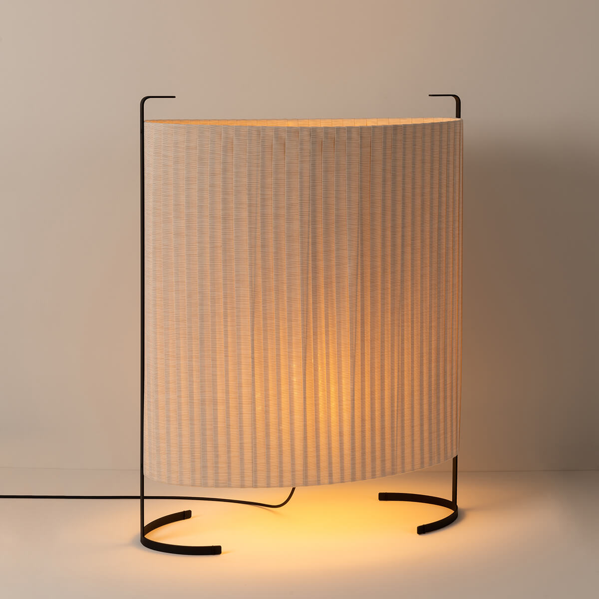 Höhe: 106 cm, beige / schwarz matt