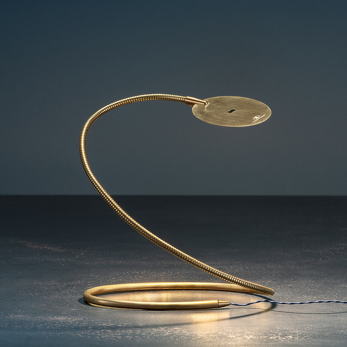 Herem T USB LED Tischleuchte