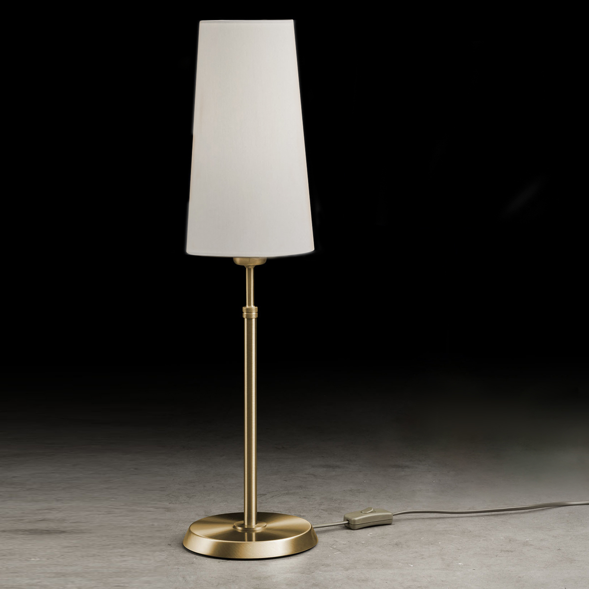 Matt brass, white chintz