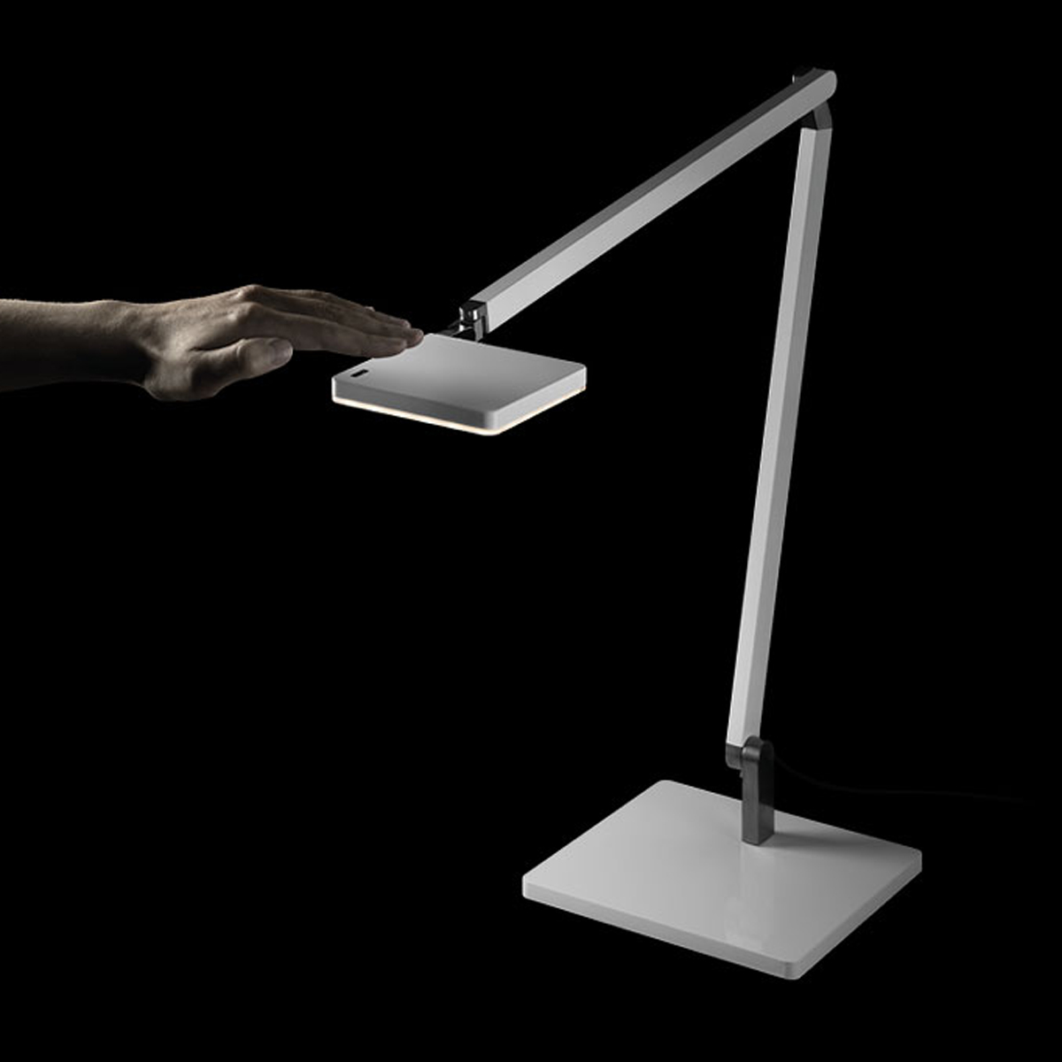 Nimbus Roxxane Home LED Tischleuchte, silber-eloxalfarben, Gestensteuerung