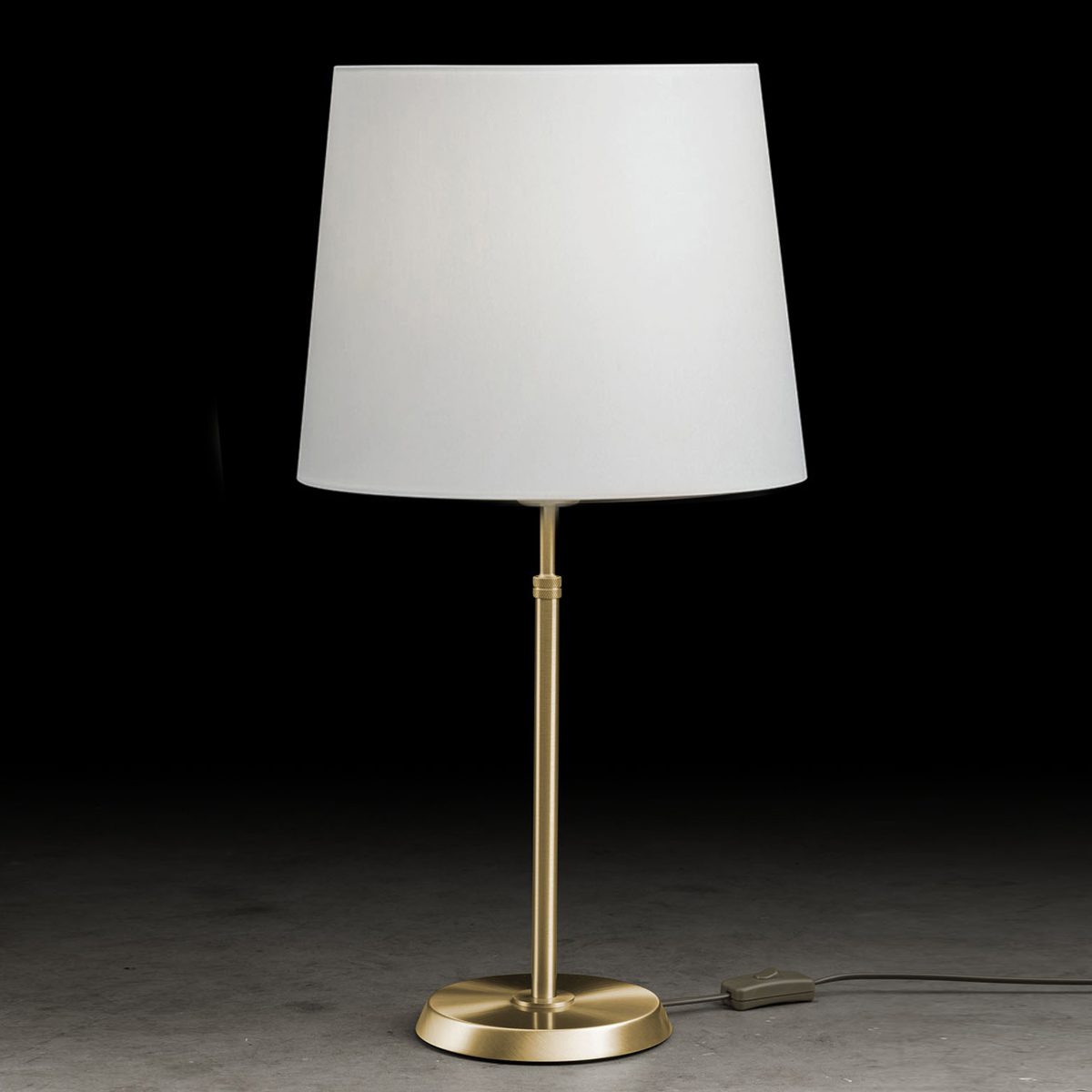 Matt brass, white chintz