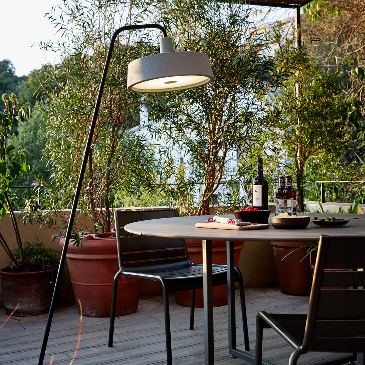 Marset Soho 38 P LED Stehleuchte Outdoor, steingrau