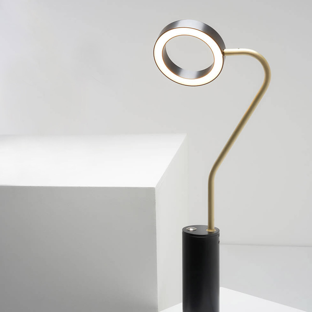 black / satin brass, arm: 26 cm