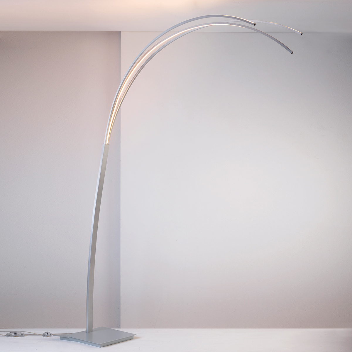 Bow LED Bogenleuchte