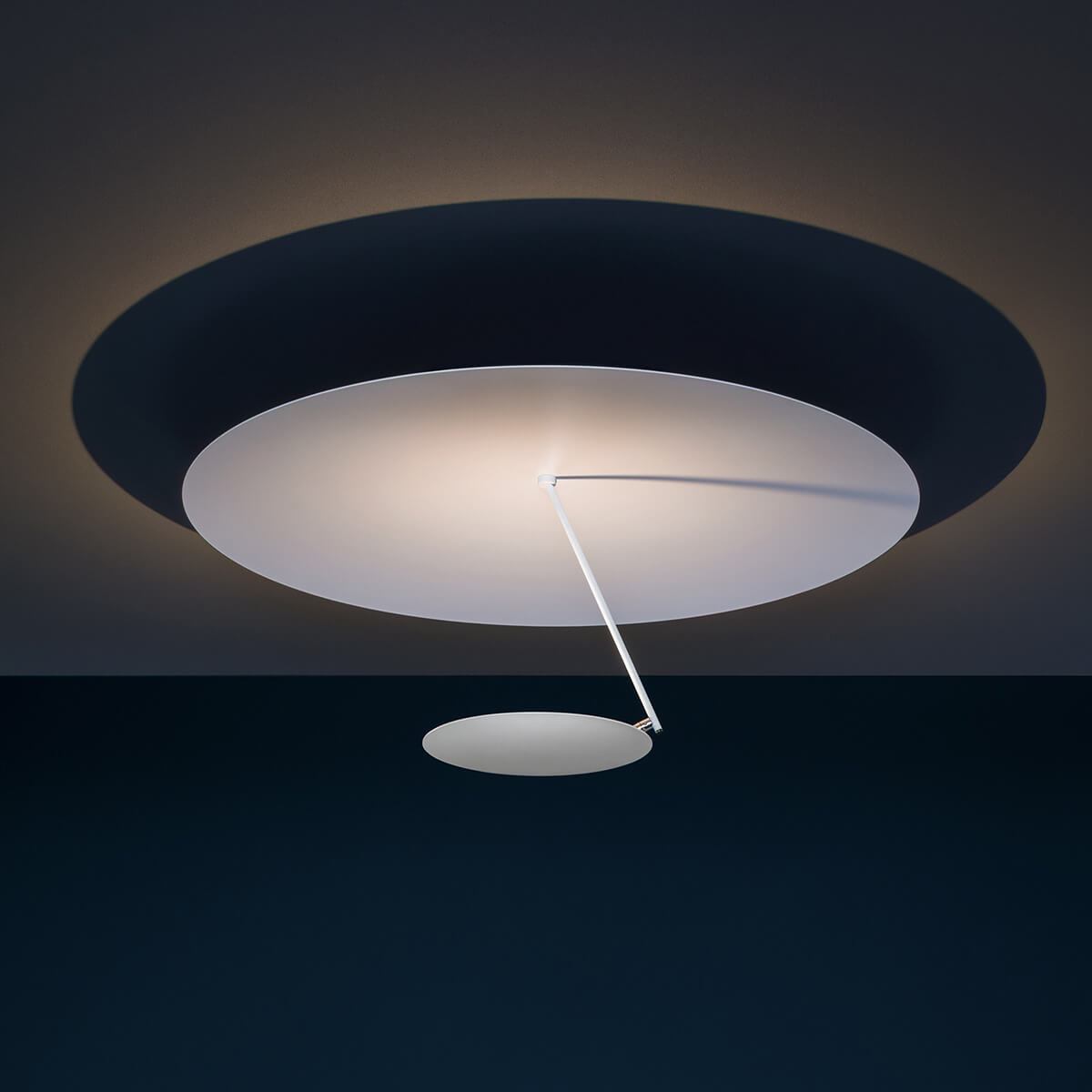 white / white, rod: white